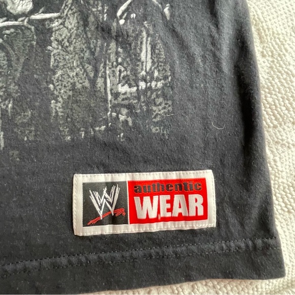 Rare VTG WWE Authentic The Undertaker Cemetary Graveyard T Shirt 2000s Small - Picture 5 of 7